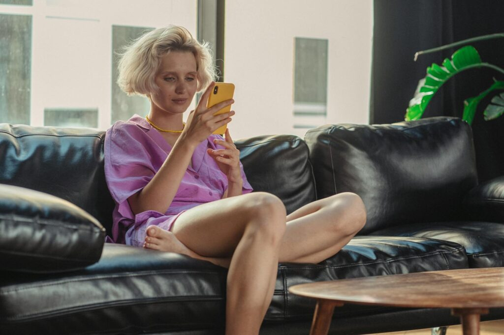 The Library Tryst: A Housewife’s Unexpected Encounter at the Party