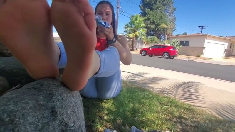 Sneaky Student Talks Teacher Into Showing Bare Feet On Cam
